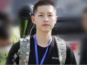 Song Joong Ki – Một chàng trai đẹp như hoa với tấm lòng ấm áp tựa như ánh mặt trời