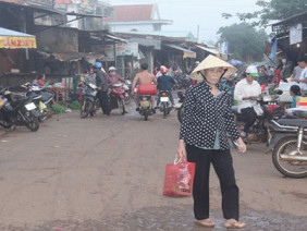 Nan giải chợ nông thôn mới