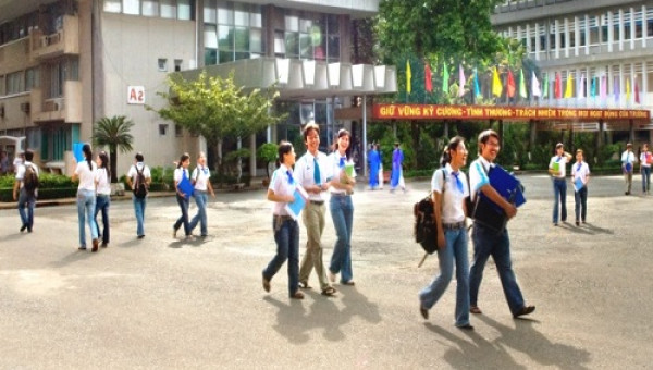 TP.HCM: Hỗ trợ học phí cho sinh viên thuộc hộ có đất bị thu hồi