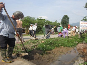 Xã nghèo thoát nghèo nhờ cây keo, cây sắn