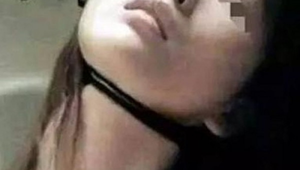 Bắt chước mẹ làm 1 việc, cô bé 14 tuổi bị thắt cổ chết thương tâm