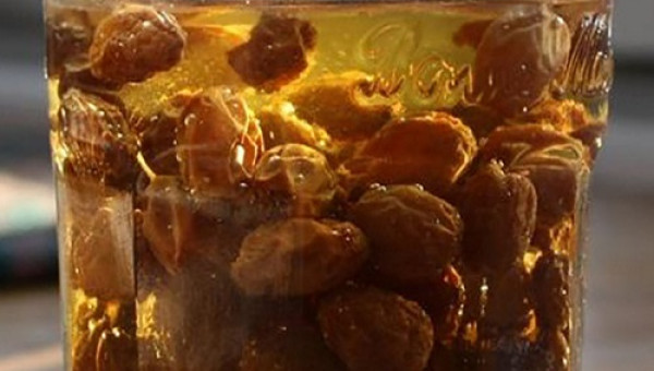 Công thức thải độc gan bằng nho khô