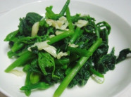 4 mẹo đơn giản giúp bà nội trợ nhận biết rau bí ‘tắm’ hóa chất, thuốc kích thích tăng trưởng