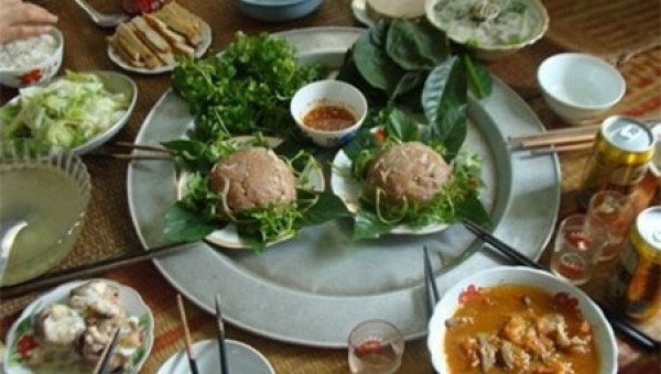 Bác sĩ rùng mình trước mỗi lát cắt CT có 3 – 5 ổ sán não vì ăn món ngon ngày Tết