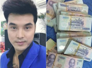 Ưng Hoàng Phúc khoe bọc tiền "khủng" sau một tối đi diễn gây sốt mạng