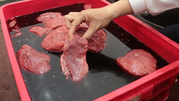 Cách nhận biết những loại thực phẩm làm giả nhiều nhất trong ngày Tết