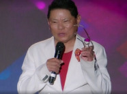 Sợ bị "ném đá" Hoàng Kiều đóng facebook vĩnh viễn, rút khỏi showbiz?