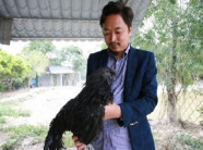 "Dị nhân" qua 18 quốc gia để săn lùng gà hiếm