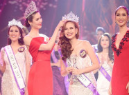 Khánh Ngân The Face đăng quang Hoa khôi du lịch Việt Nam 2017