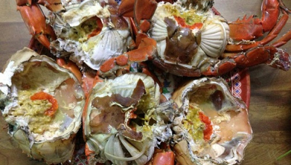 Cua gạch son thơm ngon cỡ nào mà giá lên "đỉnh" 800.000 đồng/kg?