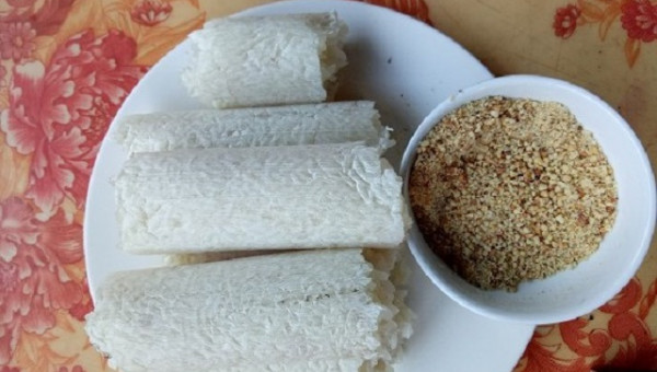 Bỏ gạo nếp vào trong ống tre xanh, tha hồ kiếm tiền triệu mỗi ngày