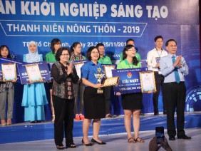 'Cô gái rau má' về nhất cuộc thi khởi nghiệp thanh niên nông thôn