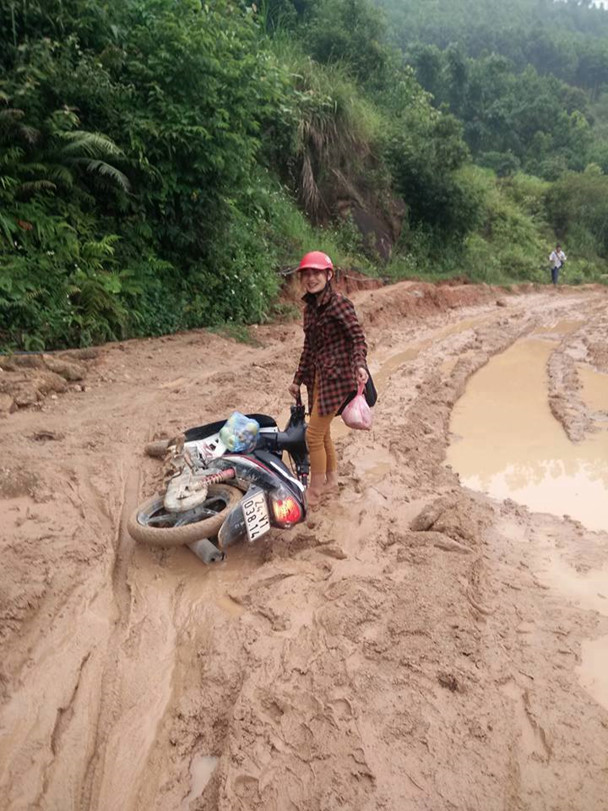 nhung hinh anh doi lap den nghen long ngay 'toan dan dua tre den truong' hinh anh 7