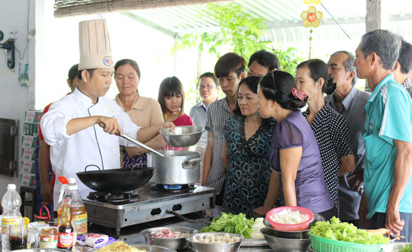 lam nong trong… du lich hinh anh 1