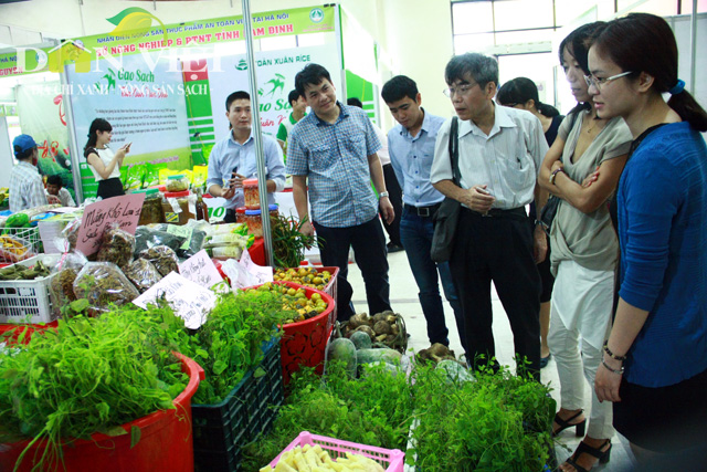 "Bão" đặc sản vùng miền, thực phẩm an toàn từ 32 tỉnh về Thủ đô