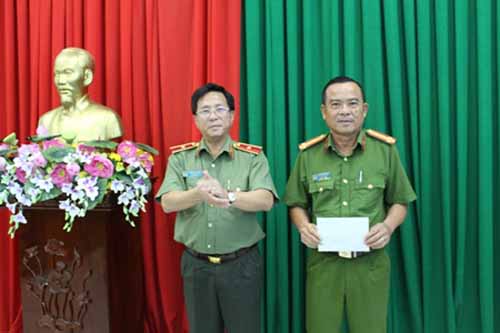 loi khai nghi pham giet nguoi, dot xac phi tang chan dong long an hinh anh 1