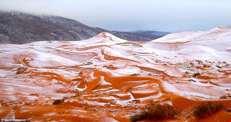 tuyết rơi ở Sahara