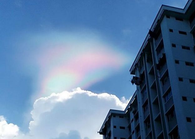 may “cau vong lua” bung sang bau troi singapore hinh anh 1